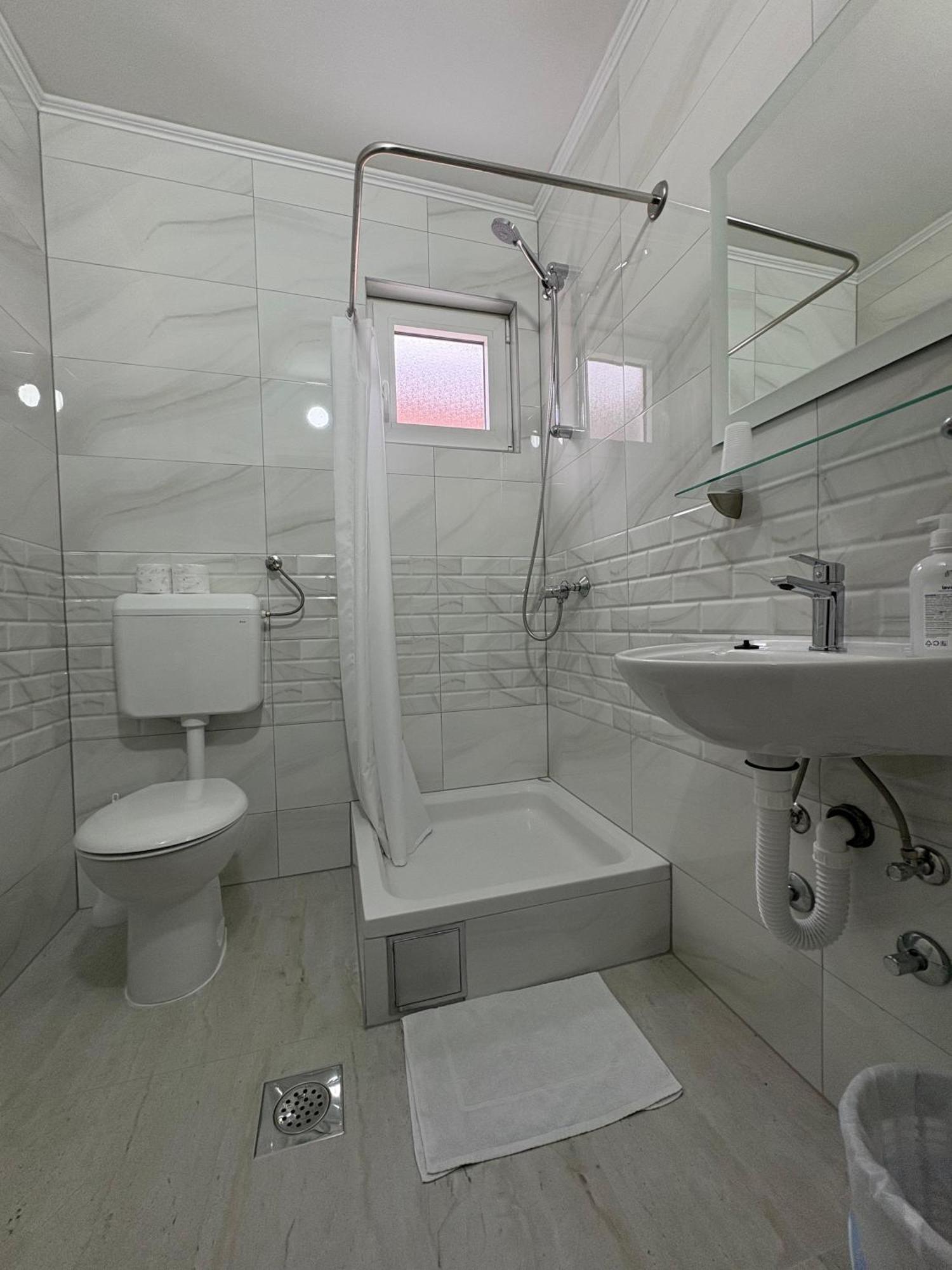 Pansion Maglica Bed & Breakfast เมจูโกเรีย ภายนอก รูปภาพ